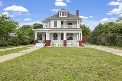 205 W Main Street, Weyauwega, WI 54983 - Photo 1