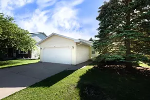 851 Hennessy St, Oshkosh, WI 54904 - Photo 1