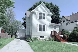 323 N Park Ave, Fond du Lac, WI 54935 - Photo 1