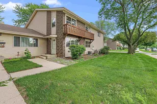 241 Bayberry Ln, Fond du Lac, WI 54935 - Photo 1