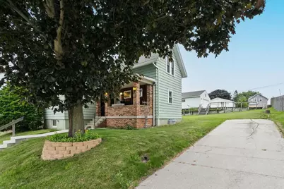 1301 S 24th Street, Sheboygan, WI 53081 - Photo 1