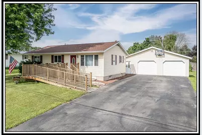 1709 Division Street, New London, WI 54961 - Photo 1