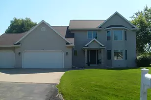 88 Overland Trail, Oshkosh, WI 54904 - Photo 1