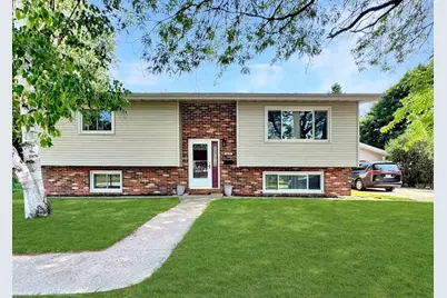 2430 Dakota Street, Marinette, WI 54143 - Photo 1