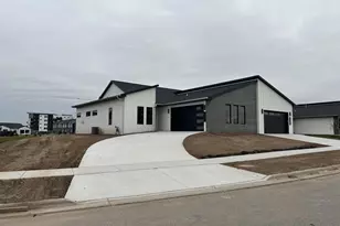 312 Aldon Cir, Green Bay, WI 54304 - Photo 1