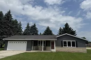 1600 Hickory Ln, New Holstein, WI 53061 - Photo 1