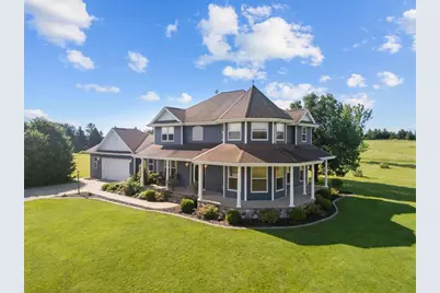 6067 Hillcrest Road, Larsen, WI 54947 - Photo 1