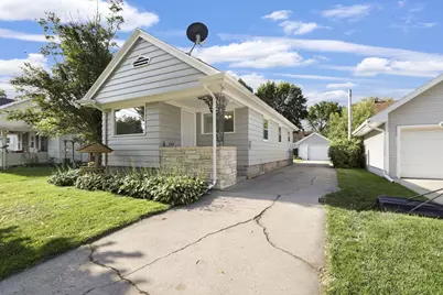 215 E Spring Street, Appleton, WI 54911 - Photo 1