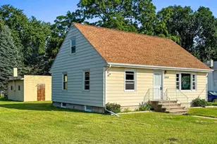 844 Irvington St, Green Bay, WI 54304 - Photo 1