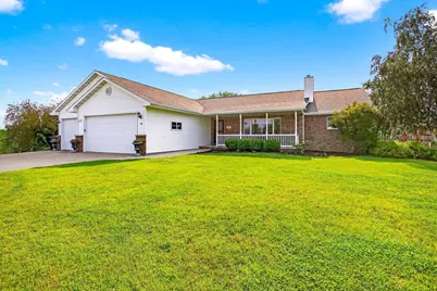 15 Wyldeberry Lane, Oshkosh, WI 54904 - Photo 1