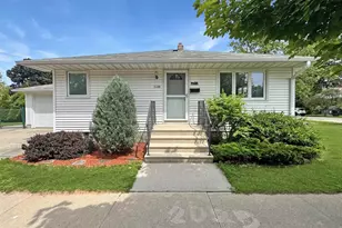 1200 9th St, Menominee, MI 49858 - Photo 1