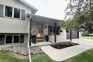 24 Pennycress Ct, Fond du Lac, WI 54935 - Photo 1