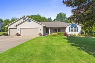 3133 Westmore Ln, Green Bay, WI 54313 - Photo 1