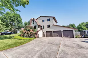 3094 Open Gate Trail, Green Bay, WI 54313 - Photo 1