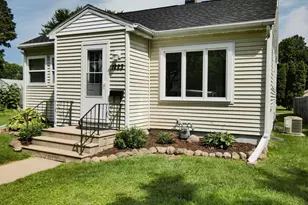 1223 S Norwood Ave, Green Bay, WI 54304 - Photo 1