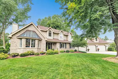 2789 Summerset Circle, Suamico, WI 54173 - Photo 1