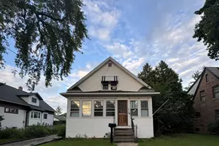 640 Bowen St, Oshkosh, WI 54901 - Photo 1