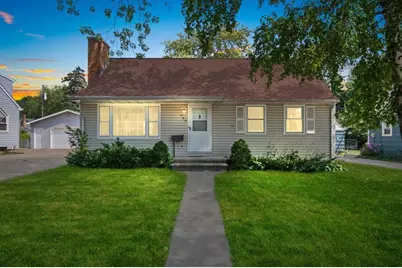 960 Higgins Avenue, Neenah, WI 54956 - Photo 1