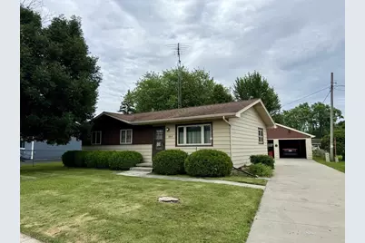 15 N Berger Parkway, Fond du Lac, WI 54935 - Photo 1