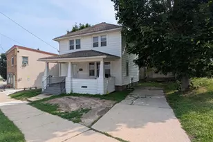 2113 Western Ave, Manitowoc, WI 54220 - Photo 1