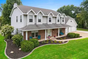 1602 W Crusade Ln, Green Bay, WI 54313 - Photo 1