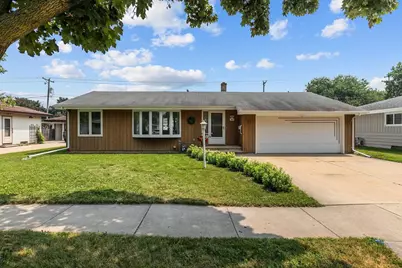 1024 S Matthias Street, Appleton, WI 54915 - Photo 1