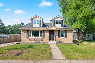 1074 6th St, Green Bay, WI 54304 - Photo 1