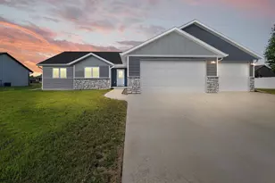 310 Prairie Fox Dr, North Fond du Lac, WI 54937 - Photo 1