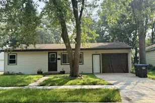 1124 S Lafayette St, Shawano, WI 54166 - Photo 1