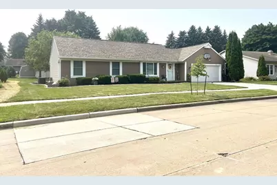 3009 E Canary Street, Appleton, WI 54915 - Photo 1