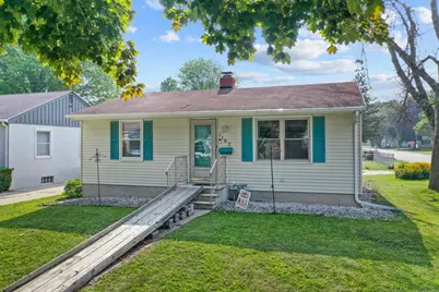 1102 Marshall Avenue, Green Bay, WI 54303 - Photo 1