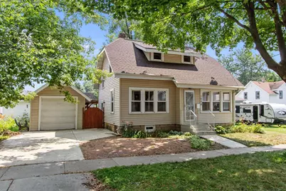 1008 N Bennett Street, Appleton, WI 54914 - Photo 1