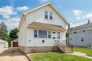 1842 Minnesota St, Oshkosh, WI 54902 - Photo 1