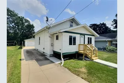 1114 Knapp Street, Oshkosh, WI 54902 - Photo 1