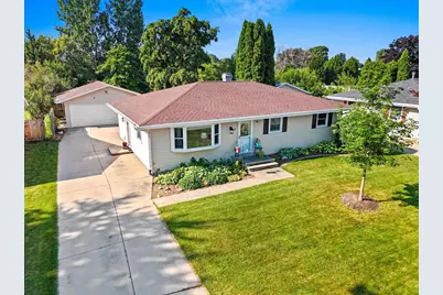 507 E Mitchell Avenue, Appleton, WI 54915 - Photo 1