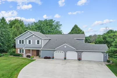 2534 Village Lane #D, Oshkosh, WI 54904 - Photo 1