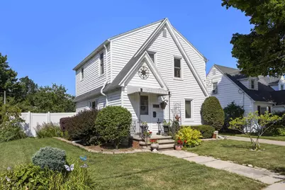 1725 N Division Street, Appleton, WI 54911 - Photo 1