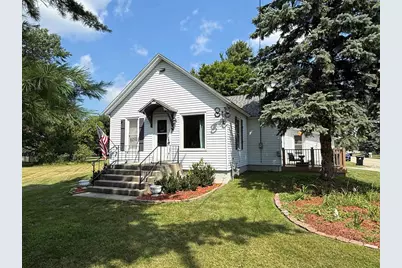 2000 23rd Avenue, Menominee, MI 49858 - Photo 1
