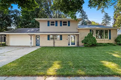 336 N Locust Street, Green Bay, WI 54303 - Photo 1