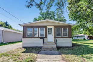 67 Lawson St, Menasha, WI 54952 - Photo 1