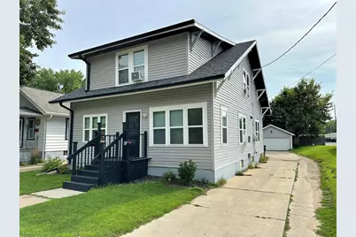 214 Newhall Street, Green Bay, WI 54302 - Photo 1