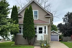 1219 Cedar St, Oshkosh, WI 54910 - Photo 1