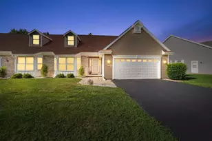 2525 Village Ln, Oshkosh, WI 54904 - Photo 1