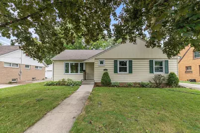 728 Wilson Street, Menasha, WI 54952 - Photo 1