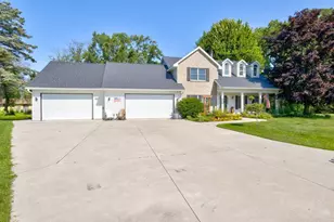 4003 Michigan Shores Dr, Menominee, MI 49858 - Photo 1