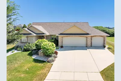 124 Noble Street, Green Bay, WI 54311 - Photo 1