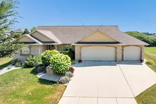 124 Noble St, Green Bay, WI 54311 - Photo 1