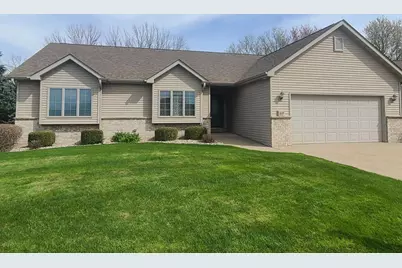 69 Penbrook Circle, Appleton, WI 54913 - Photo 1