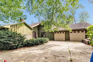 2581 Dunbar Ln, Green Bay, WI 54304 - Photo 1