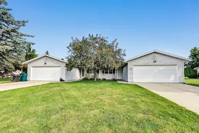 2758 Glendale Avenue, Green Bay, WI 54313 - Photo 1